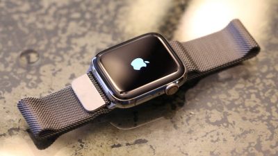 Apple Watch卡住在苹果标志界面